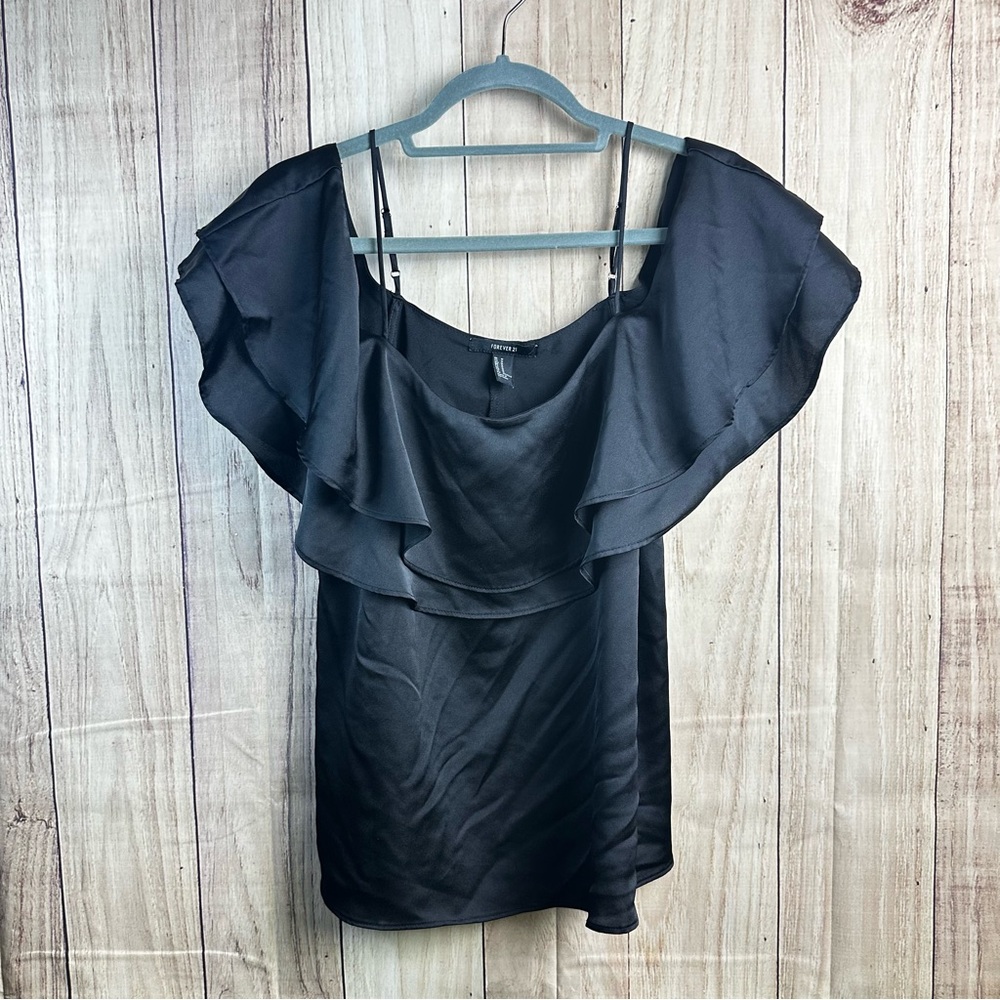 Forever 21‎ Black Ruffle Blouse